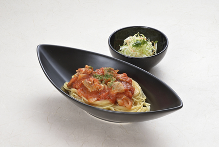 碧水園トマトソースパスタ